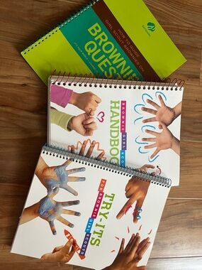 Girl Scouts Brownie Quest & Handbook Set - Colorful Handprint Covers